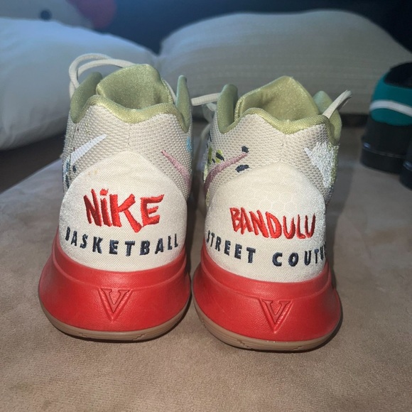 Men’s Nike Bandulu x Kyrie EP